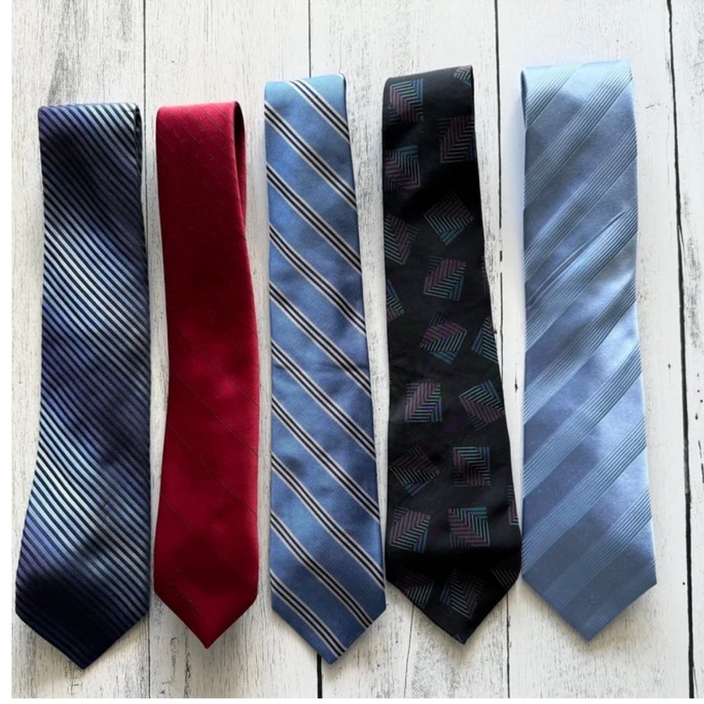 Yves Saint Laurent , Oscar‎ de la Renta Necktie Bundle